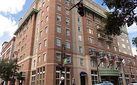 Holiday Inn Express Savannah Historic District